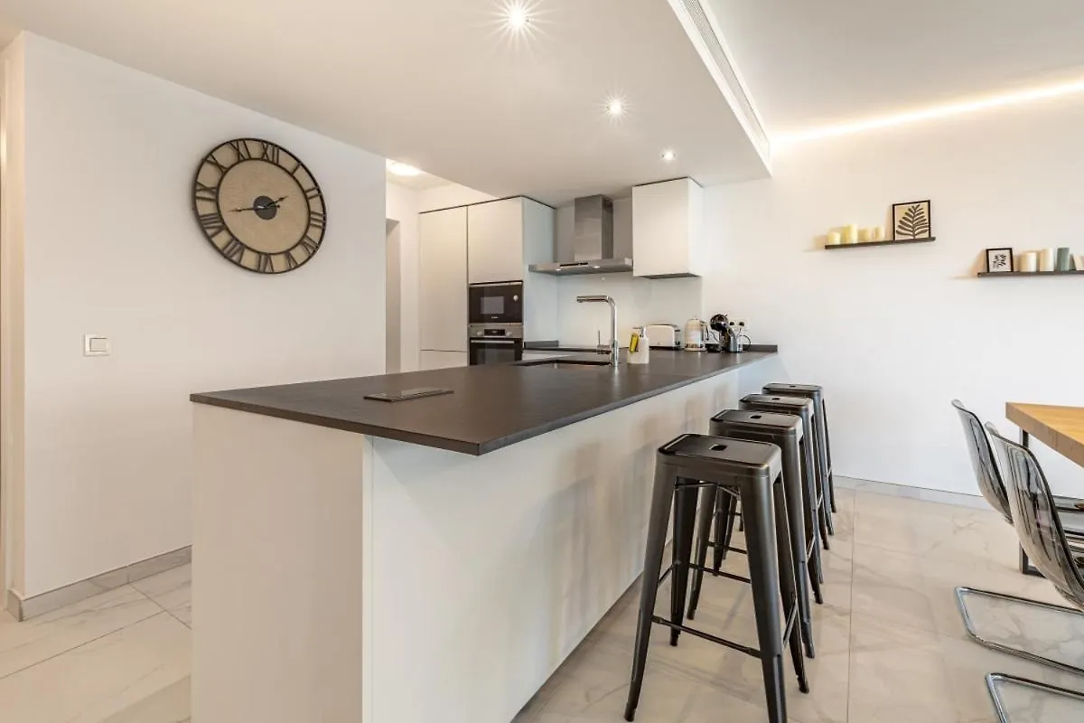 Seaview Splendor 2-Br Luxury, Huge Terrace Apartment Fuengirola 0*,