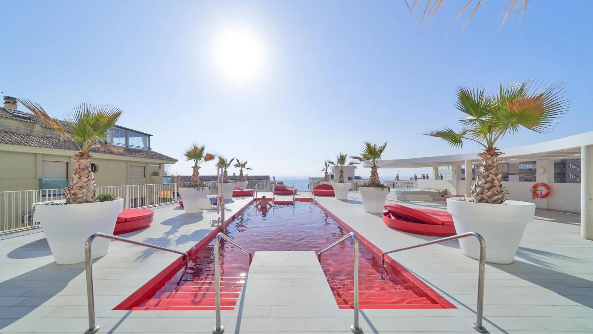Seaview Splendor 2-Br Luxury, Huge Terrace Apartment Fuengirola Spain