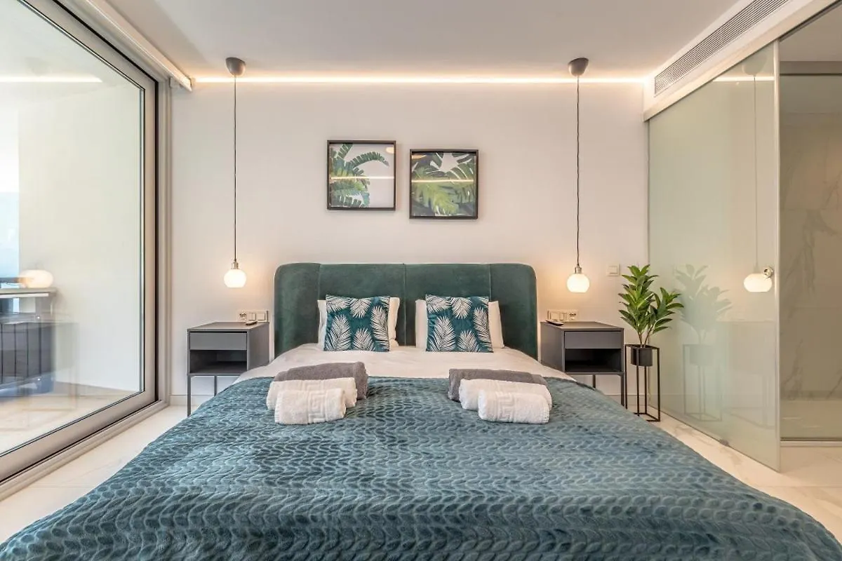 Seaview Splendor 2-Br Luxury, Huge Terrace Apartment Fuengirola 0*,  Spain